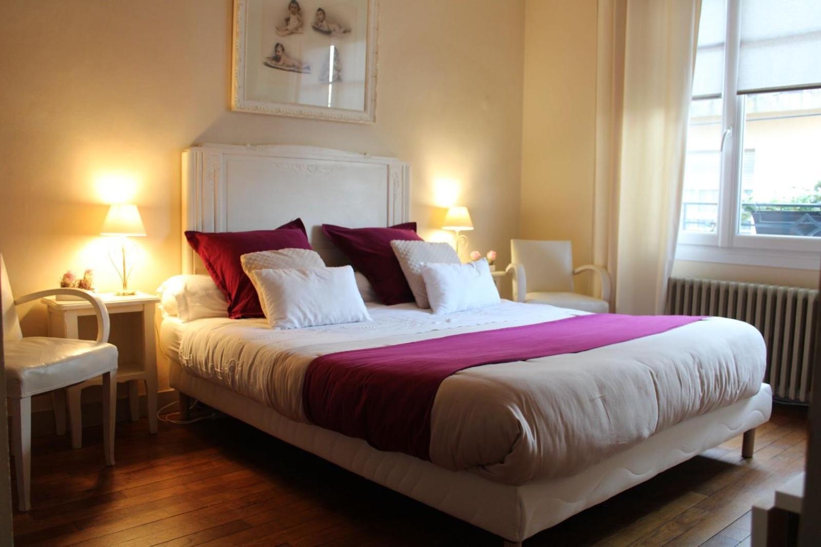 Chez Patou Bed & Breakfast Laval  Exterior photo